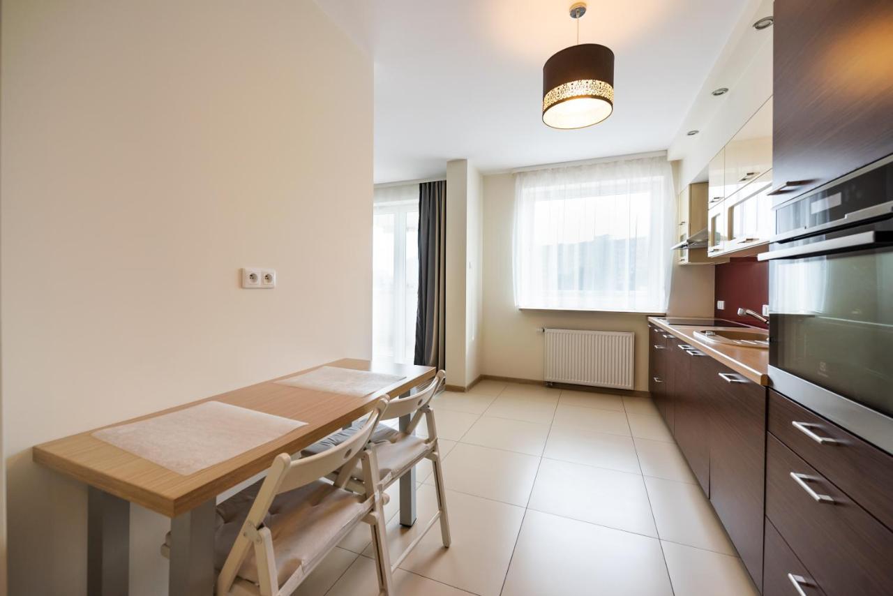 Metro Kondratowicza Spacious Apartment Warschau Exterior foto